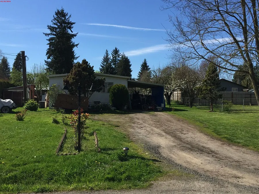 804 Goucher St photo 1