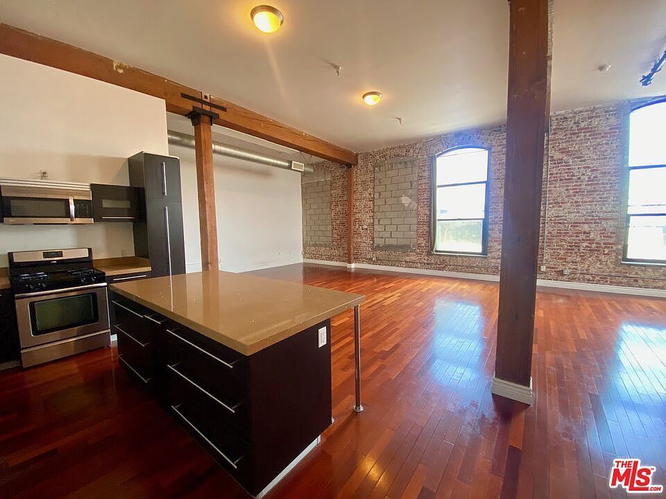 1st image of 652 Mateo St #201