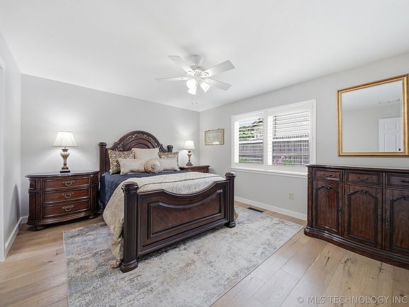 5th image of 11467 S 98th East Ave