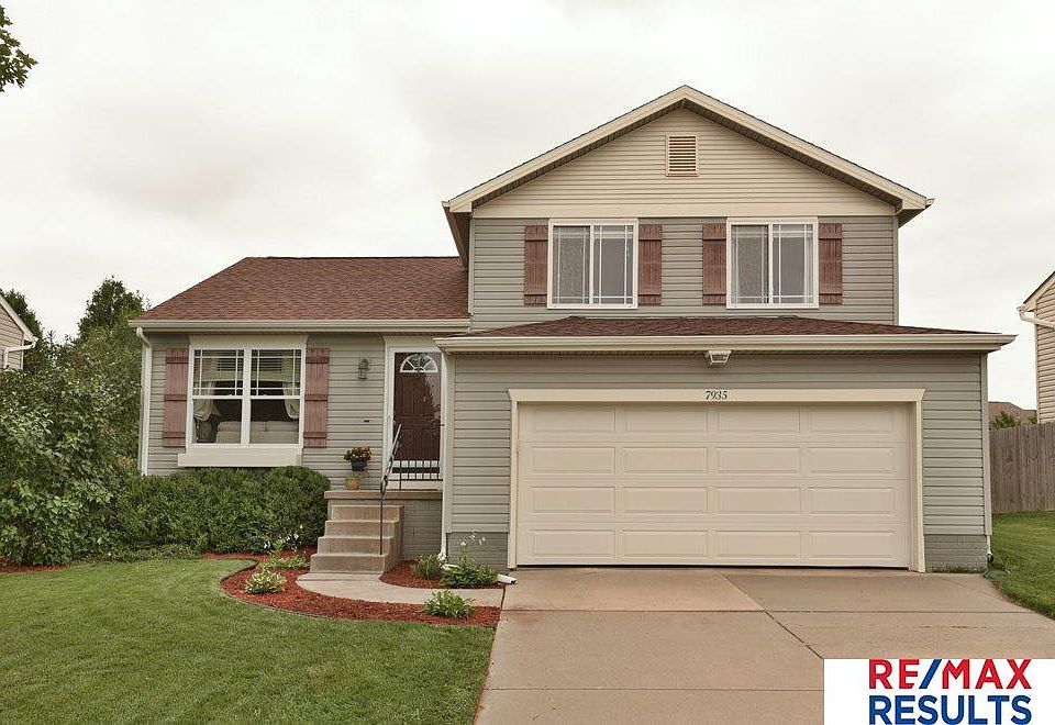 1st image of 7935 S 157th Ave