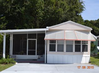 323 Citrus Ridge Dr, Davenport, FL 33837