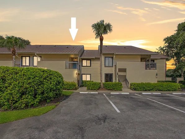 5132 SE CLUB Way #202, Stuart, FL 34997