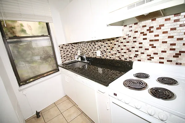 Rented by Highline Residential | media 13