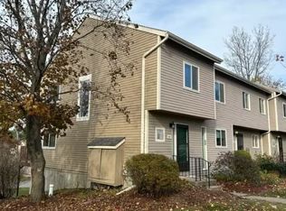 H5 Stonehedge Dr, South Burlington, VT 05403