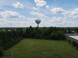 1205 Henri Dr, Wauconda, IL 60084