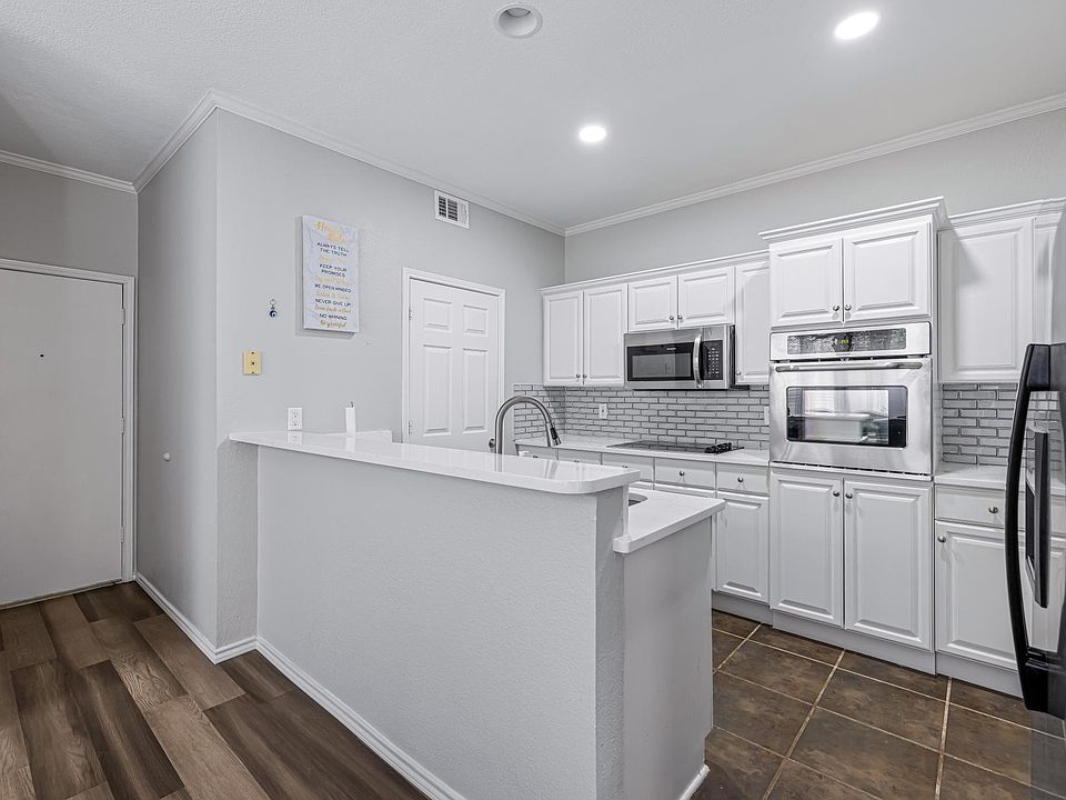 1st image of 6011 Barrington Ct