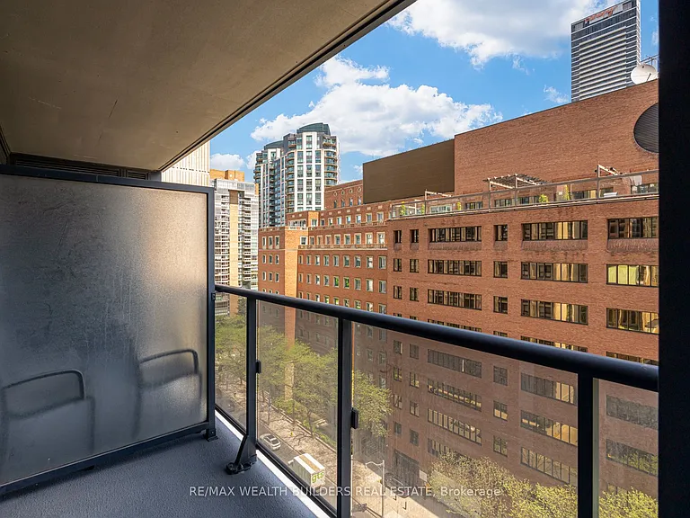 28 Ted Rogers Way #1212 — Photo 33