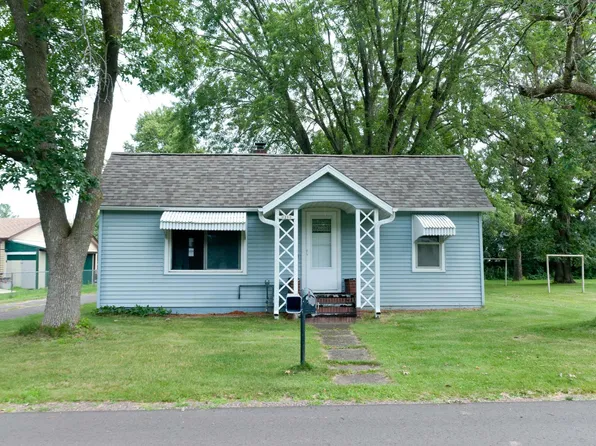 1211 Cora Ave, Rice Lake, WI 54868