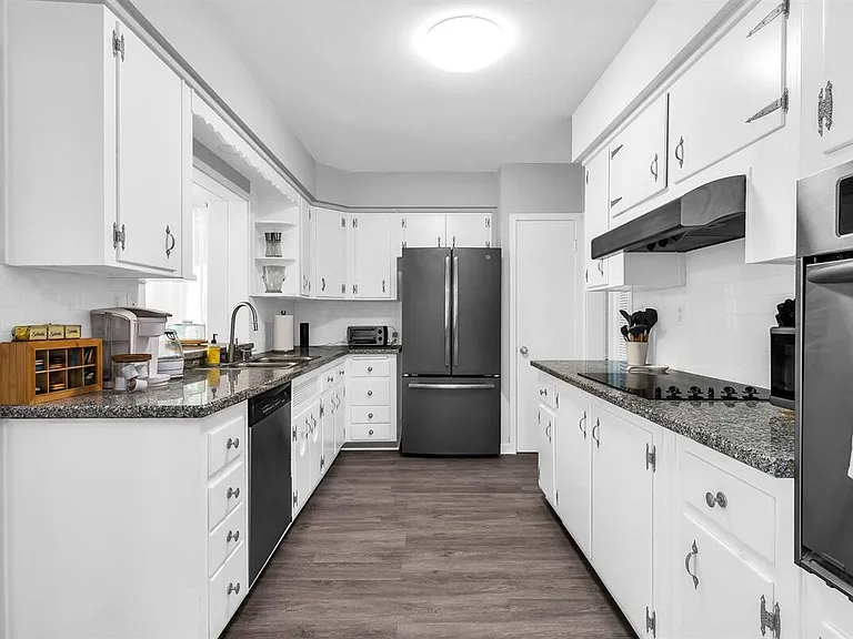 127 Miramar Way — Photo 8