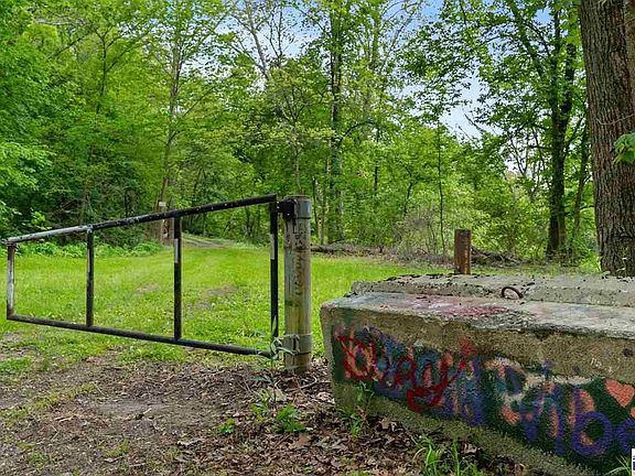 4th image of 13960 N Rock Run Church Rd