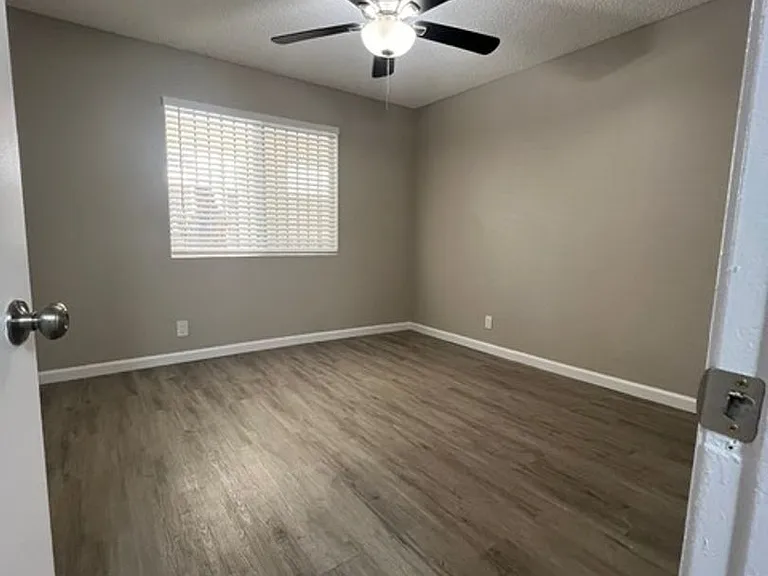 750 Gaviota Ave #2 — Photo 11