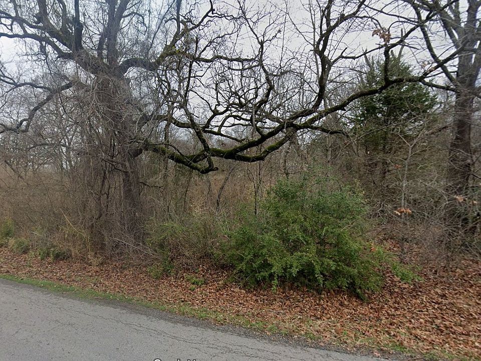 2nd image of 1114 Owhyhe Rd #R