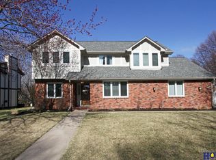 2401 S 76th St, Lincoln, NE 68506