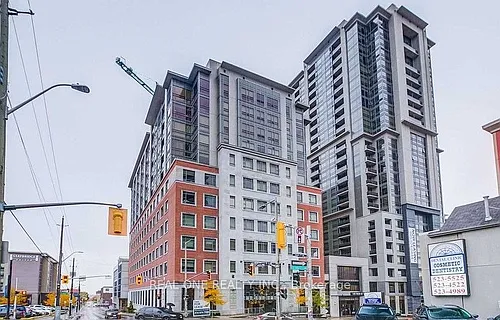 150 Main St W Photo 1