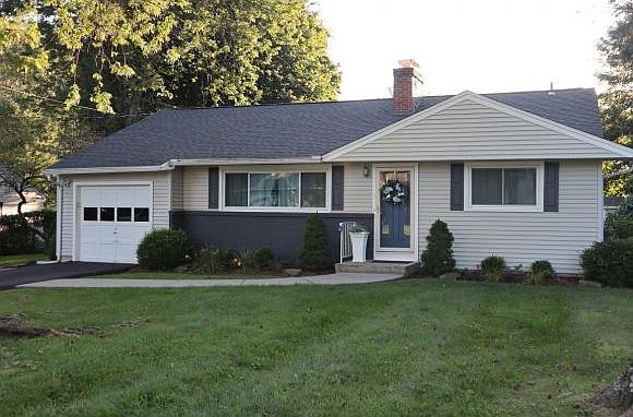 1st image of 4 Lolita St