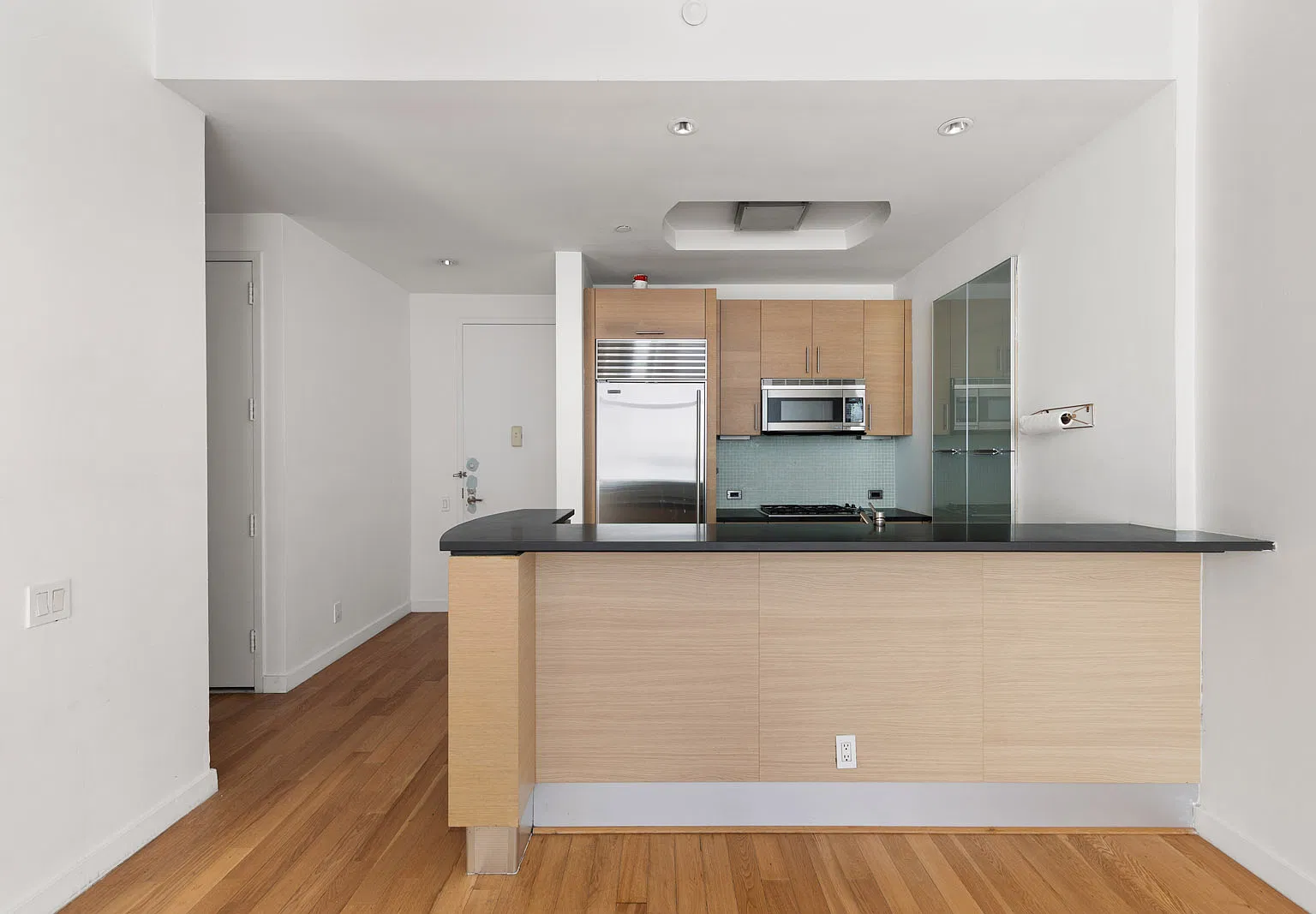 325 Fifth Avenue — Photo 3