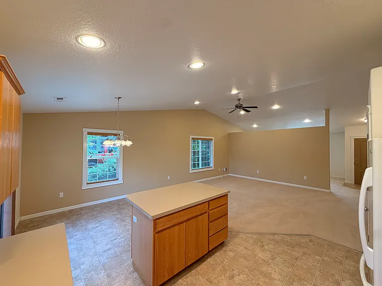 4805 NW Washington St — Photo 13