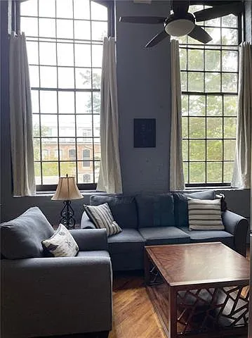 1 bed, 1.0 bath, 678 sqft, $2,595 — Photo 3