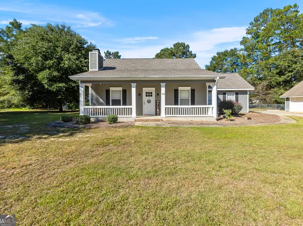 102 Waterford Dr, Bonaire, GA 31005