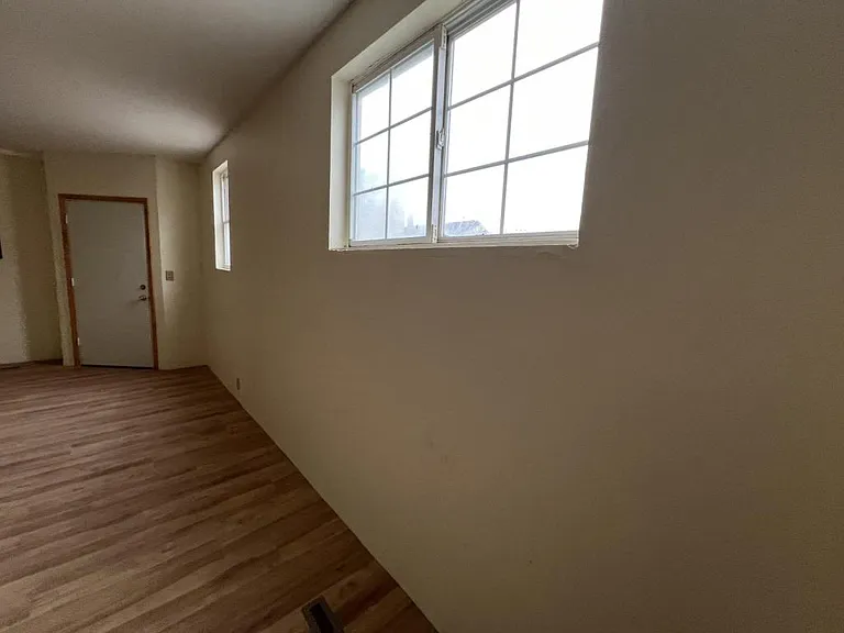 401 Nichols St #1 — Photo 2
