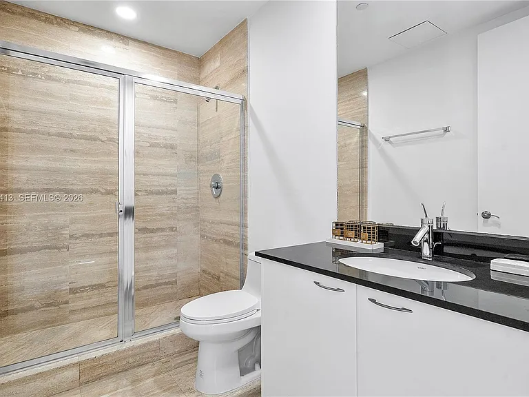 15811 Collins Ave #1205-fl 331 — Photo 30