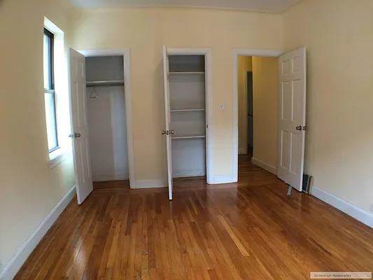 Rented by Sovereign Associates | media 33