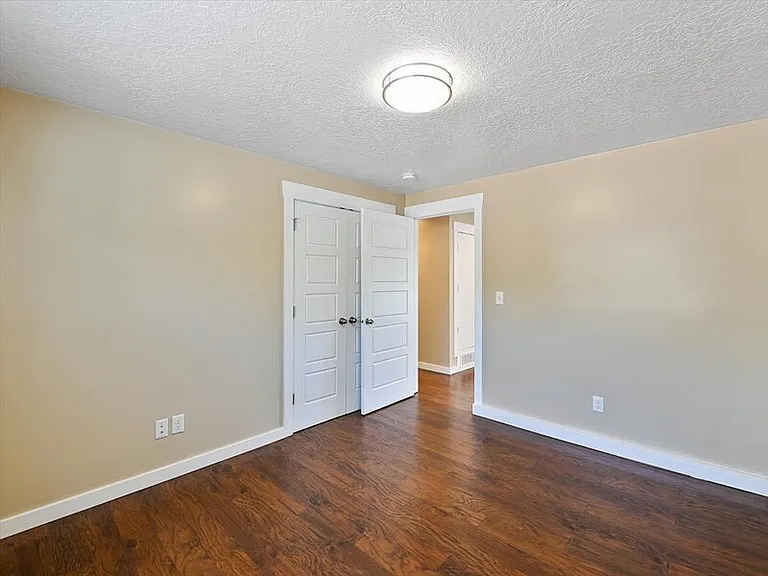 1245 E Harrison Ave — Photo 9