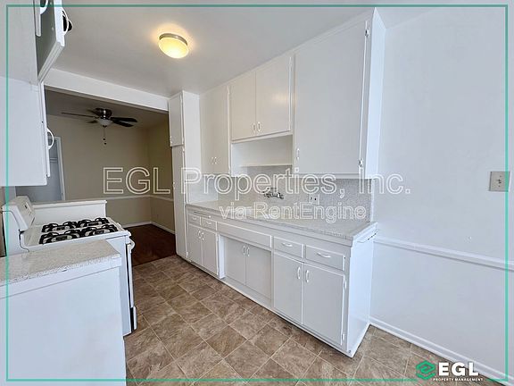 3rd image of 1168 N Curson Ave #3