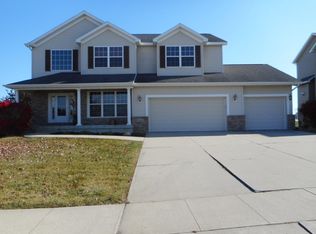 1320 Quail Ridge Rd, Cedar Falls, IA 50613