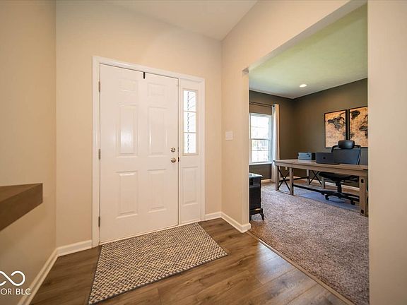 5th image of 6224 N Cedarwood Dr