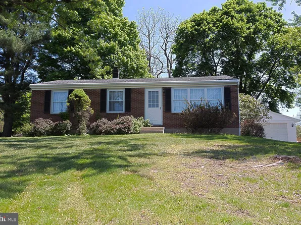 134 Goldfinch Ln, Birdsboro, PA 19508