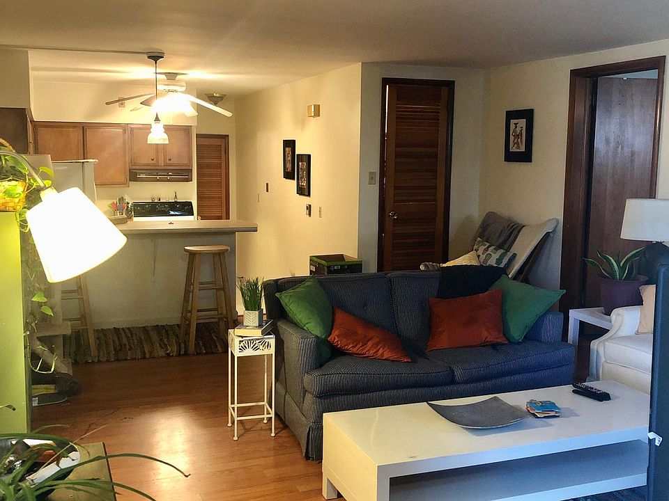 98 Martin Lane, Living Room
