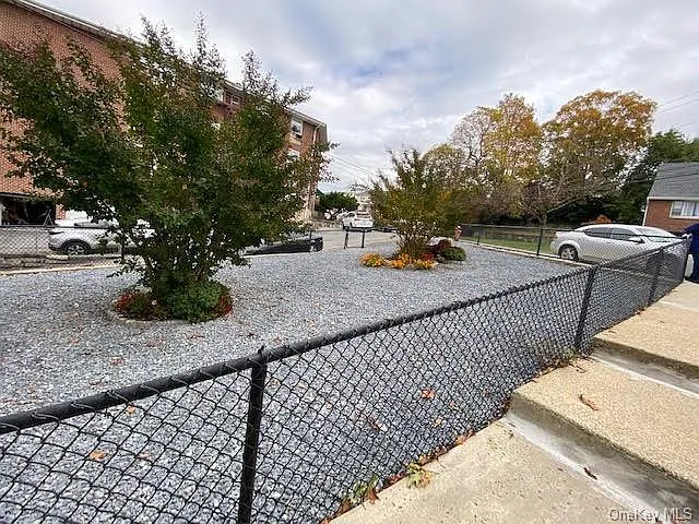 199 Hoover Rd #2F — Photo 17
