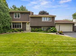 1505 Ronzheimer Ave, Saint Charles, IL 60174