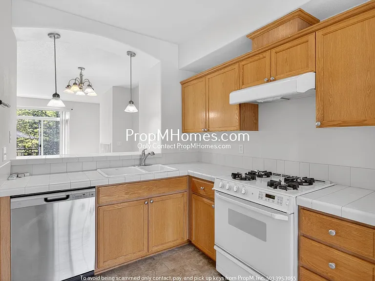 17042 Berkeley Ln — Photo 4