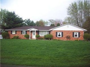 3680 Clearview Dr, Hermitage, PA 16148