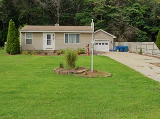 15395 Coleman Ave, Grand Haven, MI 49417