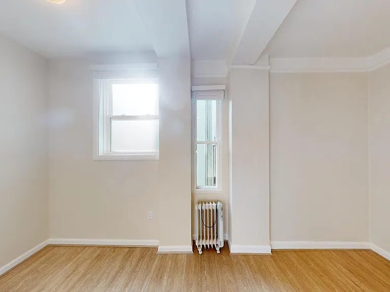100 Broderick Street — Photo 12