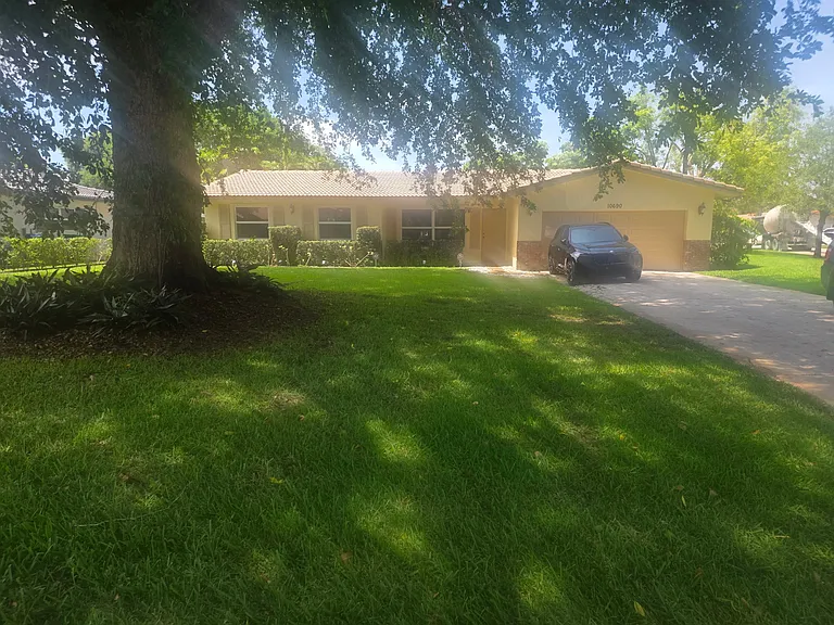 10690 NW 42nd Dr — Photo 19