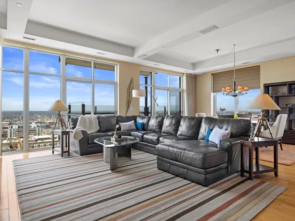 1313 North Franklin PLACE #1903, Milwaukee, WI 53202