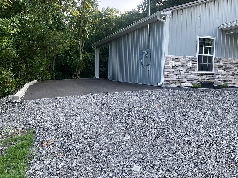 1472 Zinc Plant Rd — Photo 11