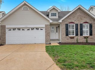1566 Glenn Brooke Woods Cir, Ballwin, MO