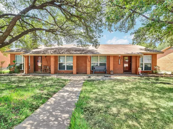 2302 Westchester Dr, Pantego, TX 76015