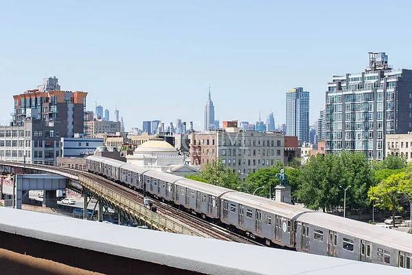 Rented by Brick&Mortar | media 21