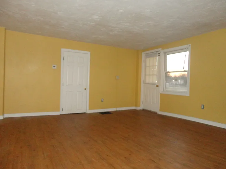 138 Hecla St #2 — Photo 6