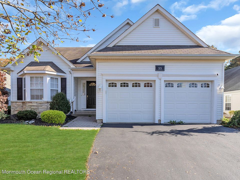 1st image of 55 Rosewood Drive