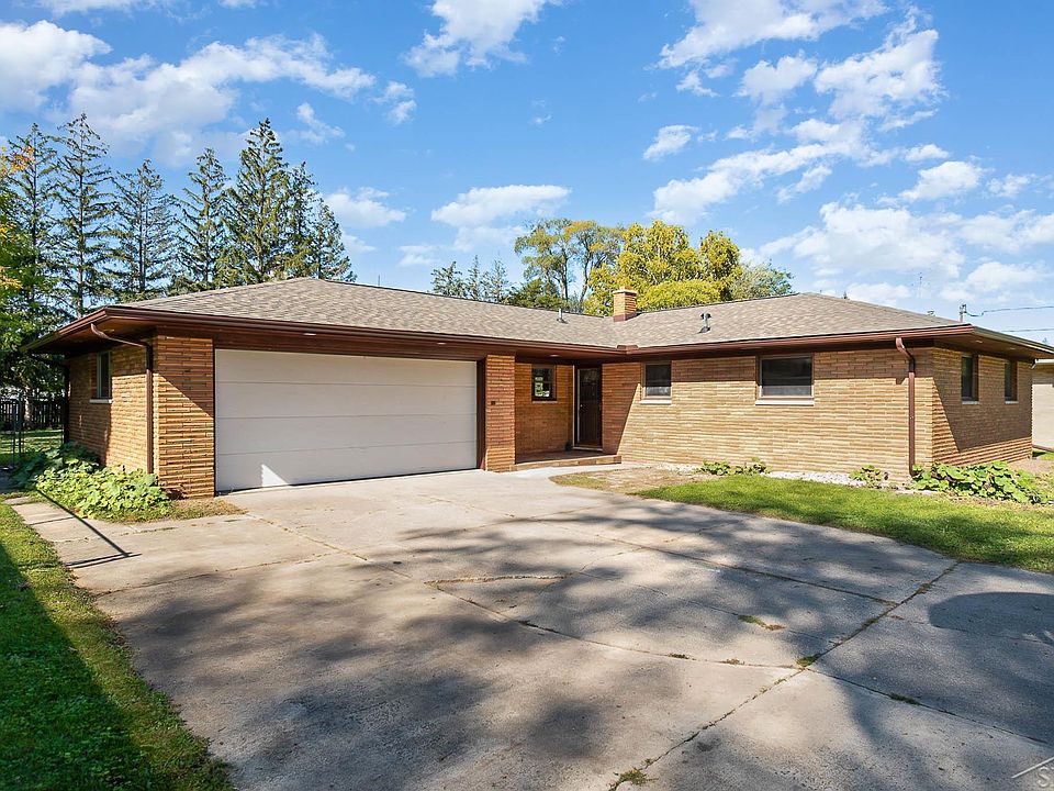 4177 Lorraine Ave, Saginaw, MI 48604 Zillow