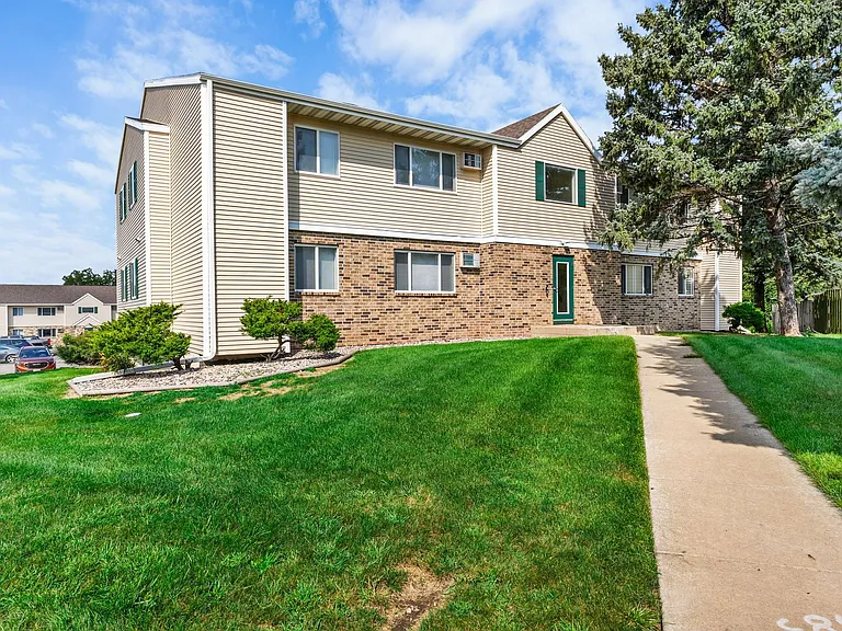 Ridgeview Heights — Photo 2