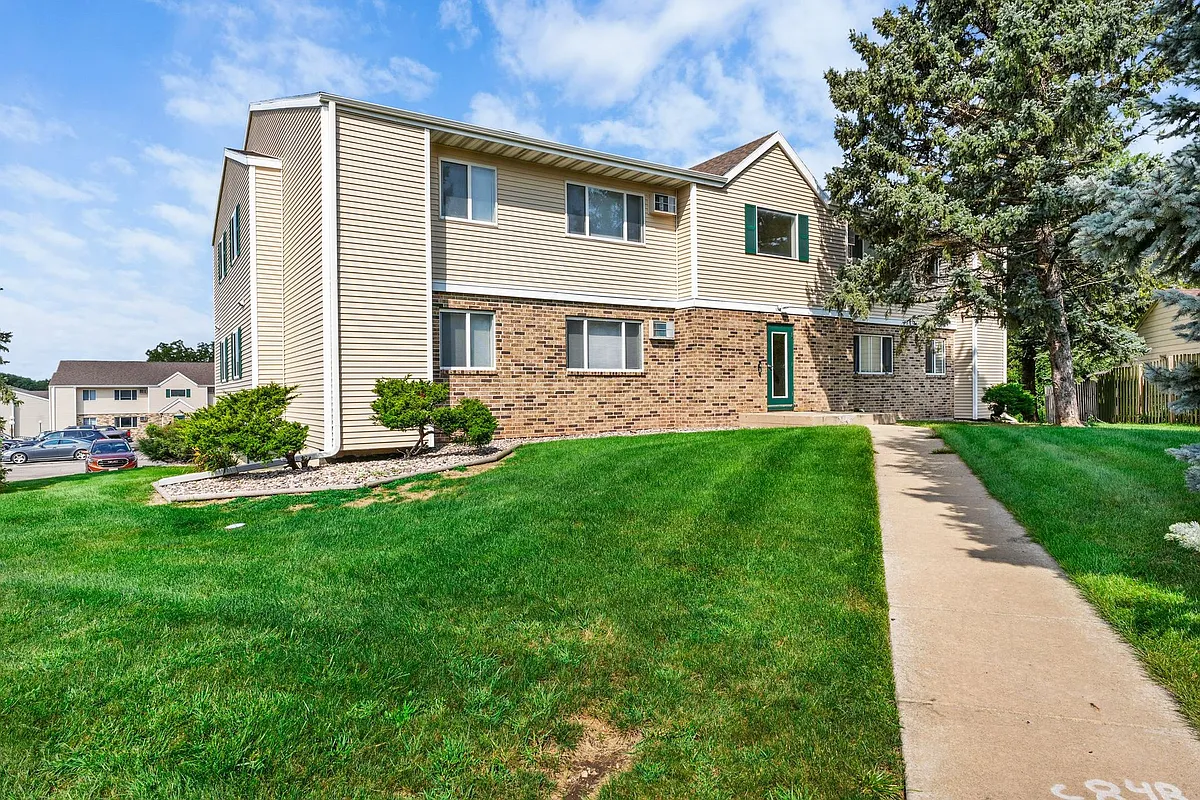 Building Photo - Ridgeview Heights