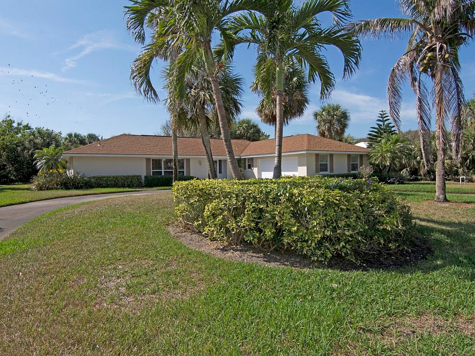 935 Surf Lane